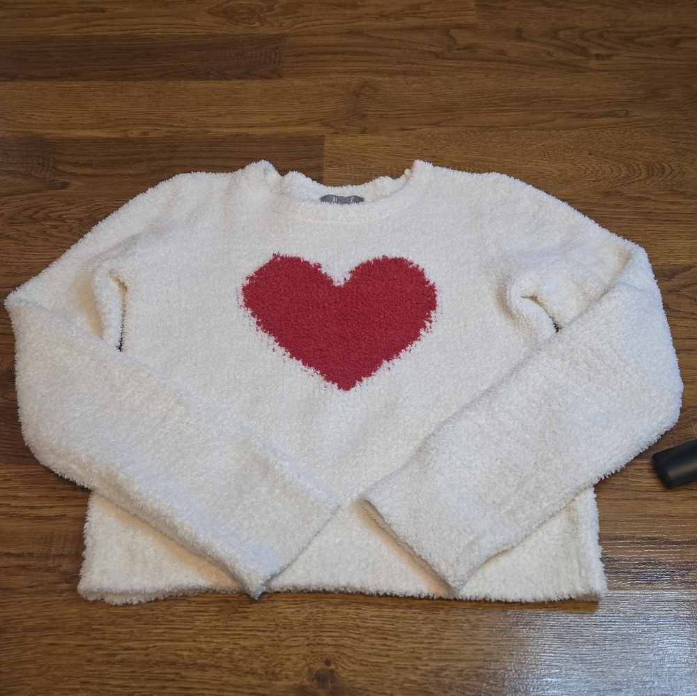 Marled White Sweater with Red Heart